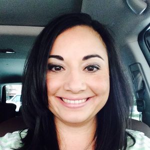 Meet your Posher, Clarisa